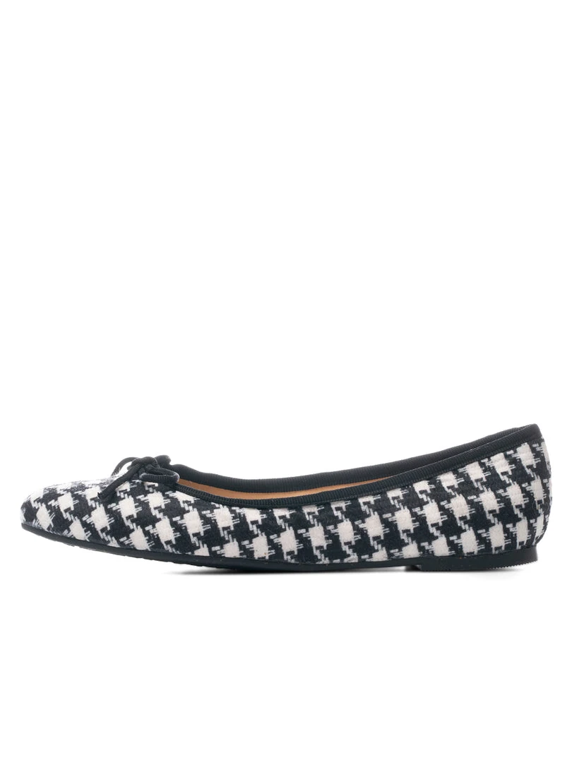 Ali MacGraw Flats Cheery Houndstooth 7 Ali MacGraw Flats Cheery Houndstooth