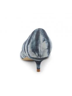 Butter Shoes Deluxe Pointed Toe Kitten Heel Kitten Heels