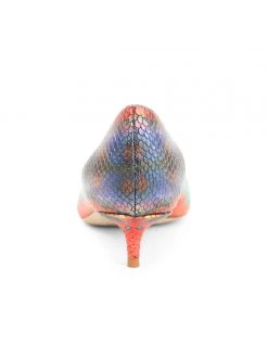 Butter Shoes Deluxe Pointed Toe Kitten Heel